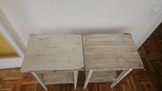 Mesita de noche de madera
