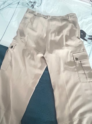 Pantalón cargo beige Karl Lagerfeld mujer