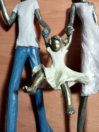 Figura Resina Familia DCasa Arte