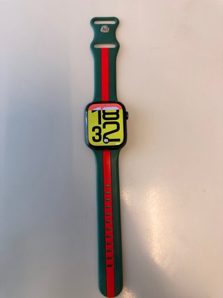 Apple Watch Series 7 45mm Verde/Rojo