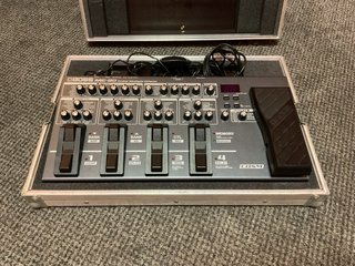 Pedalera Multiefectos Boss ME-80 + Flightcase
