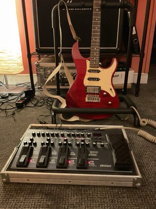 Pedalera Multiefectos Boss ME-80 + Flightcase