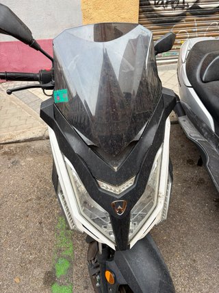 Moto Wottan Storm 125 Estropeada