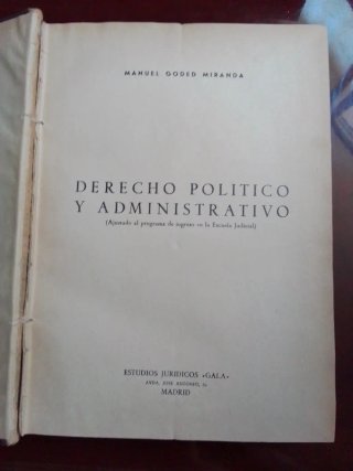 Libro Derecho Político y Administrativo