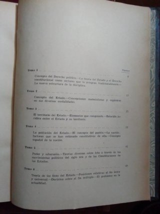 Libro Derecho Político y Administrativo