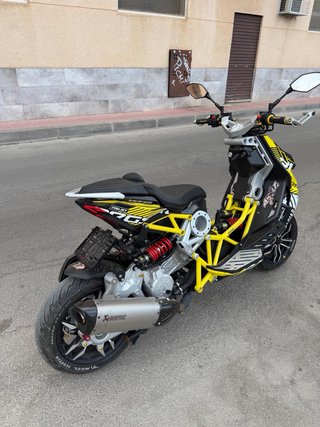 Italjet Dragster 200 Scooter