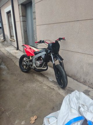 Rieju MRX Enduro Negra y Roja