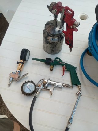 Compresor de aire ABAC con pistolas y complementos