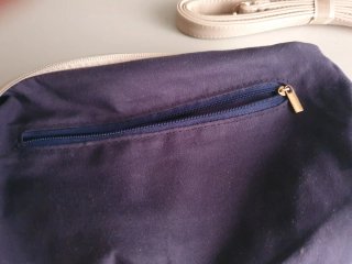 Bolsa interior para bolso, beige, con correa