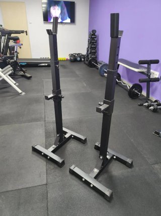 Soportes para pesas, press de banca y sentadillas