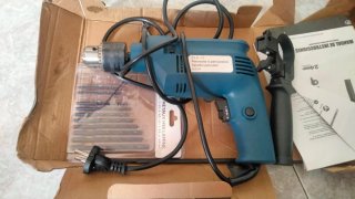 Taladro Percutor 500W + 13 Brocas HSS