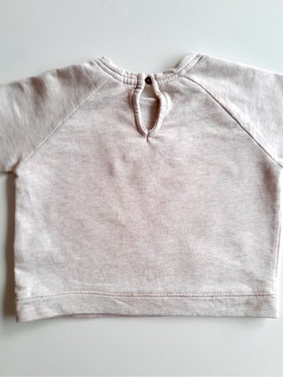 Sudadera beige niña muñeca flores