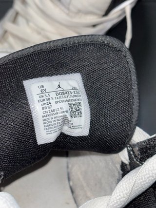 Nike Air Jordan 1 Mid Blanco-Negro Talla 38.5 EU