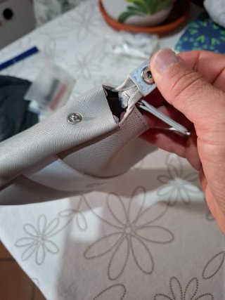 Neceser Air Europa Gris y Blanco