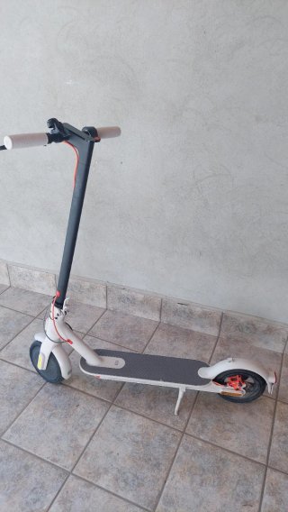 Patinete Eléctrico Xiaomi Scooter 3