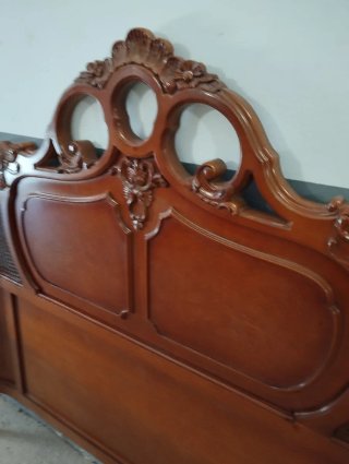 Cabecero antiguo madera y rejilla
