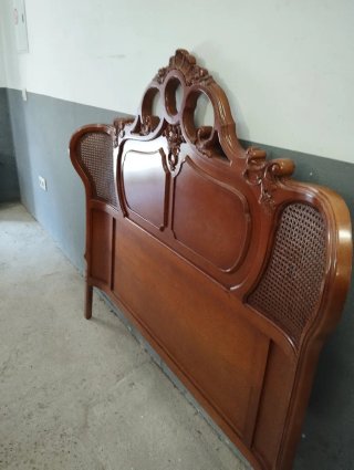 Cabecero antiguo madera y rejilla