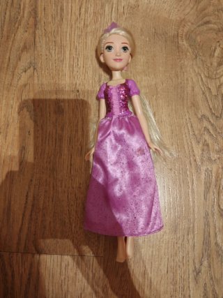 Barbie, Frozen, Ariel e altre bambole