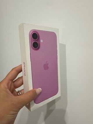 Caja iPhone 16 plus rosa