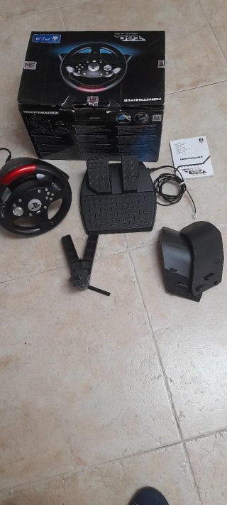 Volante Thrustmaster T60 PS3