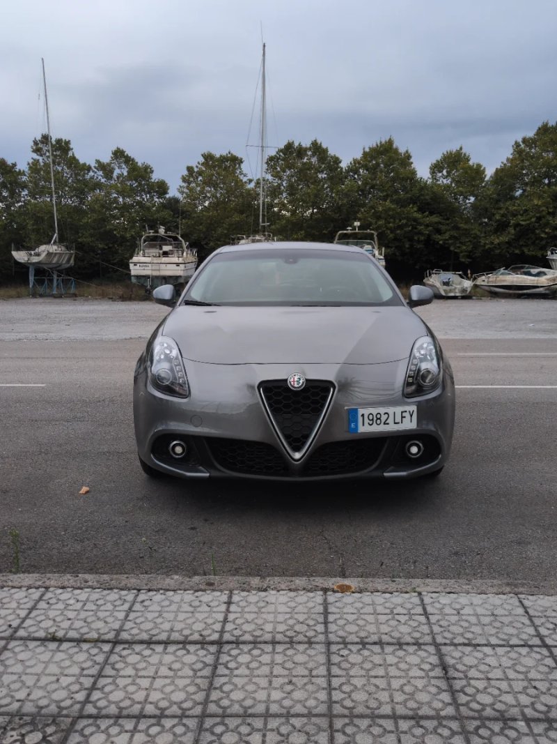 Alfa Romeo Giulietta 2020 - foto 1
