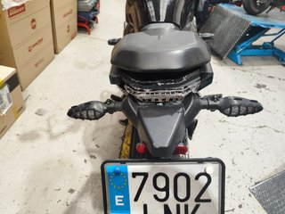 Zontes G1 125 Naked Negra/Gris