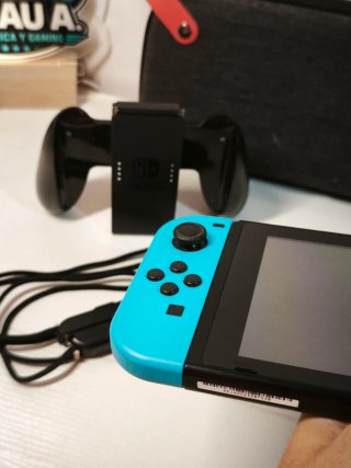 Nintendo Switch + Accesorios