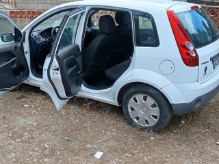 Ford Fiesta Blanco