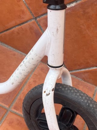 Bici de equilibrio infantil blanca
