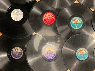 Lote 22 Discos de Pizarra 78 RPM Antiguos