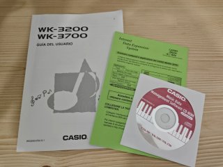 Piano Casio WK3700 con soporte y funda