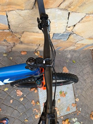 Bicicleta Eléctrica Trek Doble Suspensión Carbono