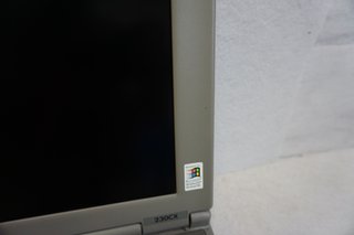portatil vintage Toshiba Satellite 230CX w95