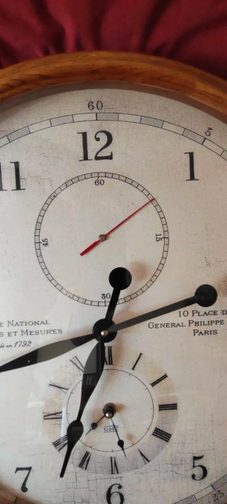 Reloj vintage madera 3 esferas.