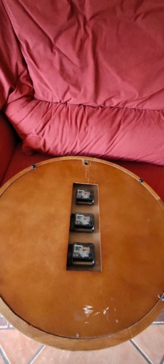 Reloj vintage madera 3 esferas.
