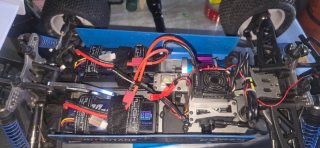 TRUGGY RC VRX-1E 4S Azul