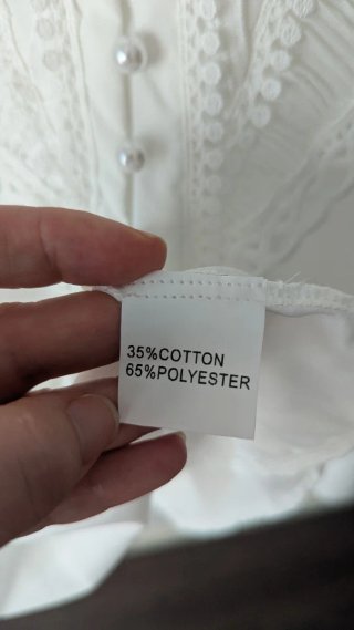 Camisa blanca volantes troquelada