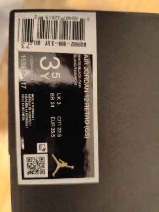 Air Jordan 12 Retro (GS) Blanco y Negro