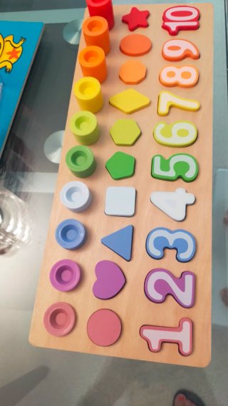 Juego de madera números y formas