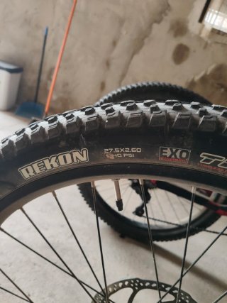 Bicicleta Eléctrica Giant Stance E M