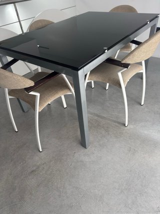 Mesa Comedor Cristal Negro Grueso Patas Metal
