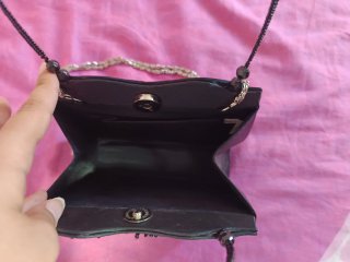 Bolso de fiesta negro con abalorios