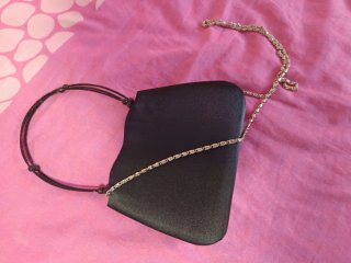 Bolso de fiesta negro con abalorios