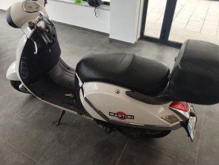 Scooter Fosti Rommi 125cc tipo Vespa