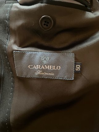 Traje Caramelo Raya Azul Marino