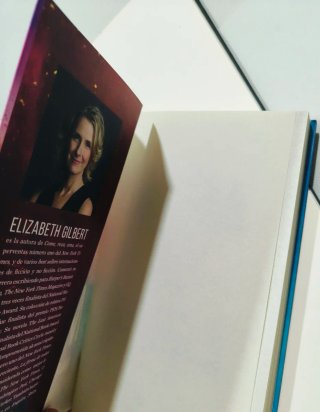 Libera tu magia : una vida creativa más allá de...