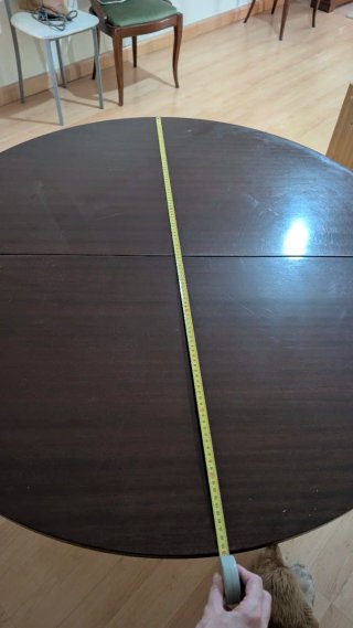 Mesa y 4 sillas
