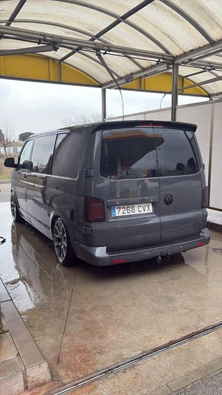 Volkswagen Transporter T5 2004