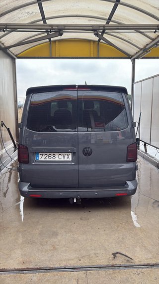 Volkswagen Transporter T5 2004