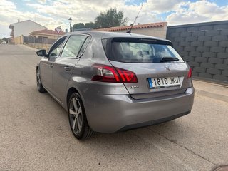 Peugeot 308 2015